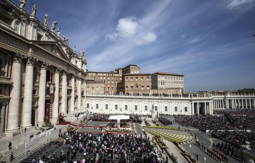 Papa Francisco dice que “la Iglesia no necesita burócratas sino misioneros apasionados”