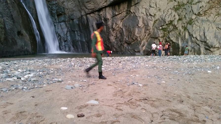 Recuperan cuerpo de un adolescente de las aguas del río Jimenoa en Jarabacoa
