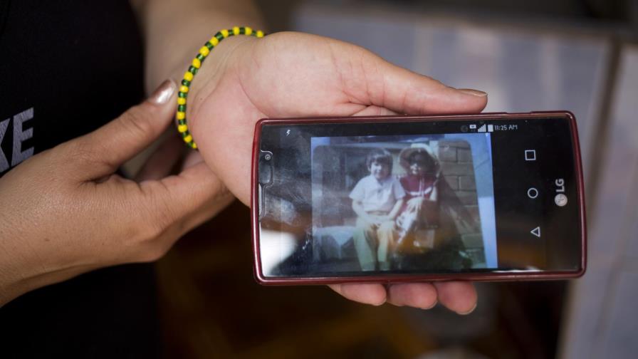 Encuesta revela que menos gente compra los últimos modelos de celulares