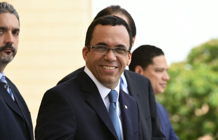 Andrés Navarro expone sus logros en el Ministerio de Relaciones Exteriores