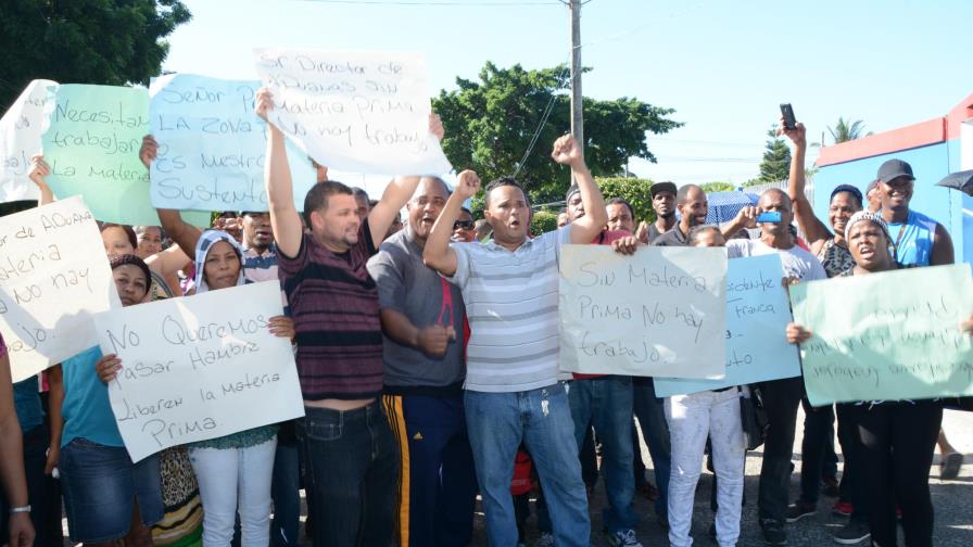 Empresas de zona franca paralizan operaciones en San Pedro De Macorís Empresas de zona franca paralizan operaciones en San Pedro De Macorís