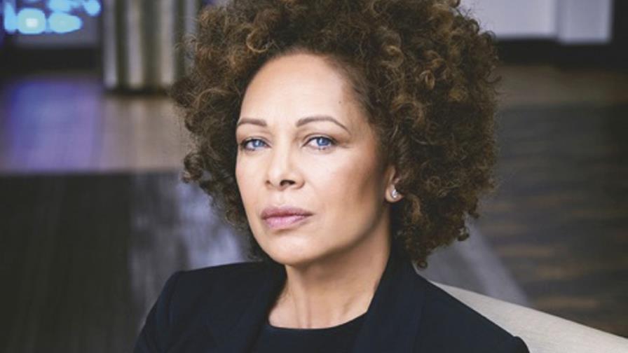 Iris Peynado, una invitada de lujo Iris Peynado, una invitada de lujo