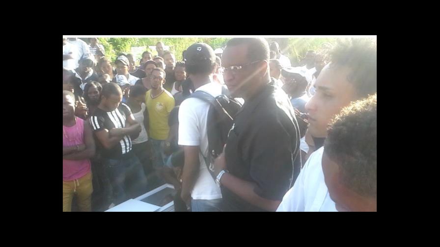 Sepultan niña muerta por delincuentes en La Romana Sepultan niña muerta por delincuentes en La Romana