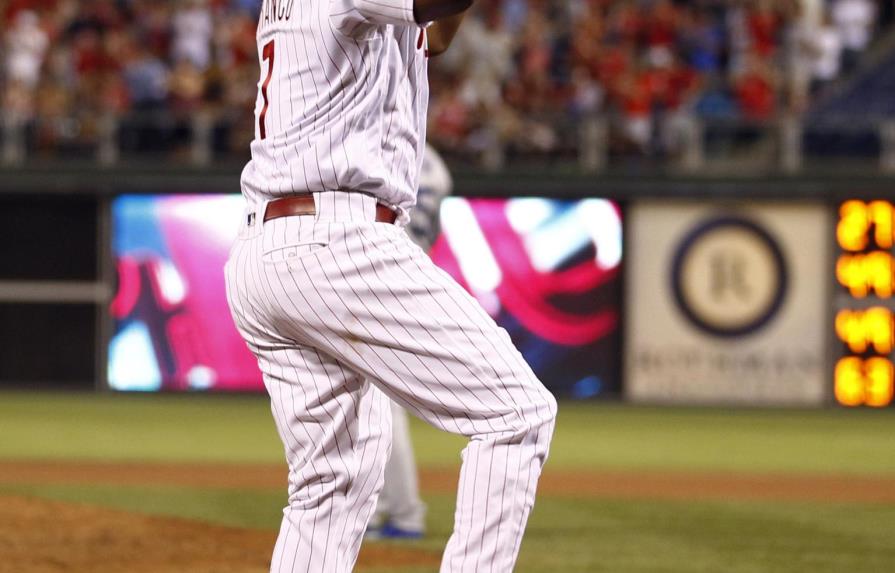 Franco pega el jonrón de la ventaja y Filis vence a Dodgers 