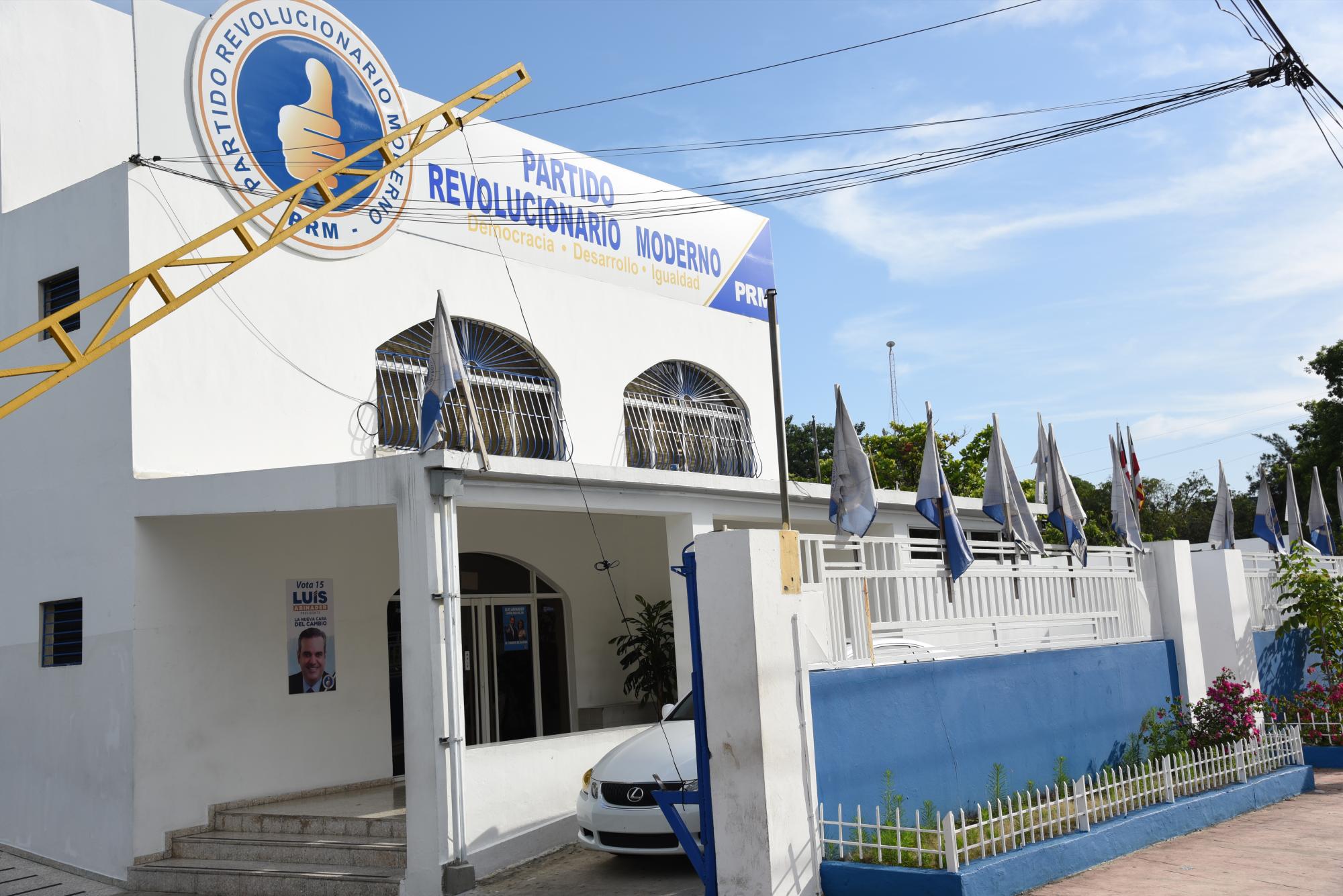 PRM se desliga de exfuncionarios investigados por narcotráfico