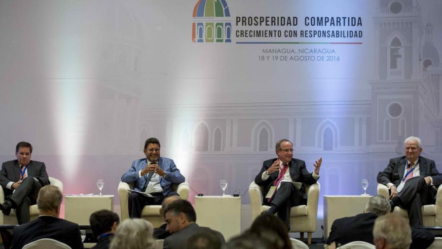 Empresarios latinoamericanos expresan su preocupación por el “proteccionismo” Empresarios latinoamericanos expresan su preocupación por el “proteccionismo”