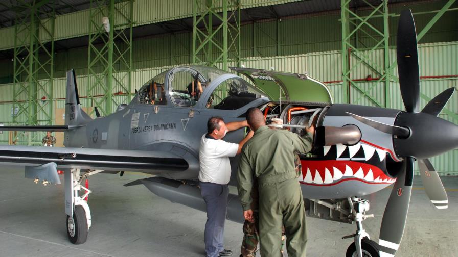 Piden que el Senado se pronuncie en el caso de la compra de los Súper Tucano