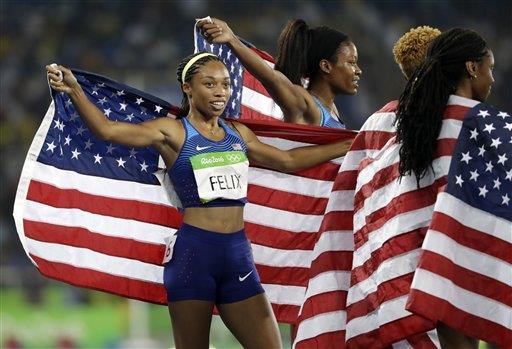 Juegos Olímpicos: Imágenes, resumen y resultados 
Mo’ Farah repite doblete, Allyson Felix cierra con oro 