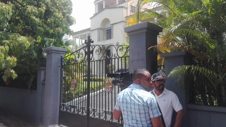 Arias Valera se encuentra en la sede de la Nunciatura; viola prisión domiciliaria