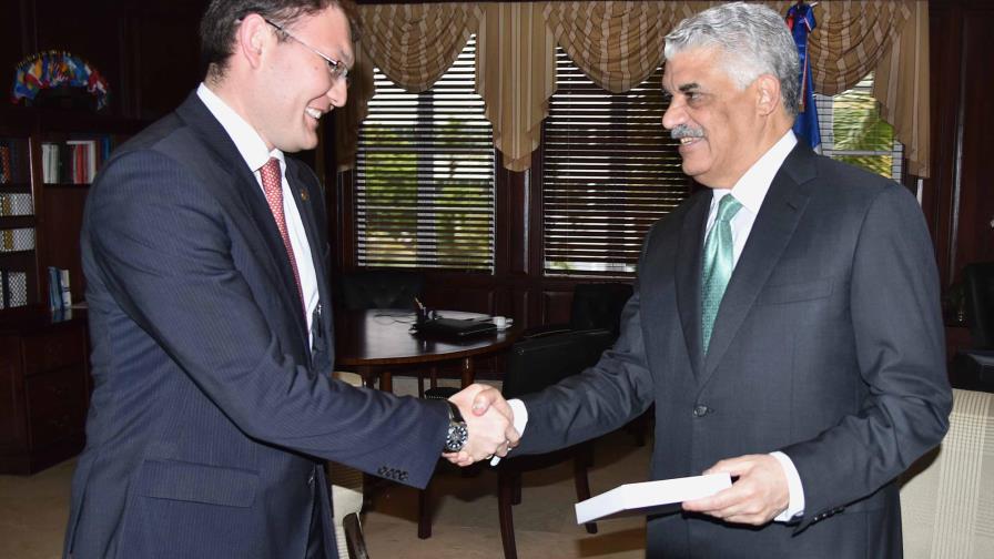 Canciller anuncia participación de RD en exposición global sobre el futuro de la energía