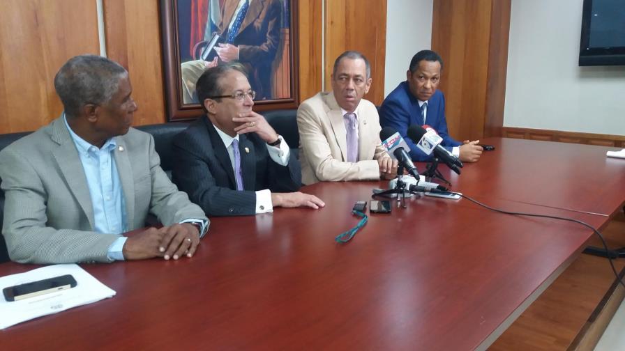 Senadores del PLD expresan interés en aprobar el Régimen Electoral y de Partidos en esta legislatura