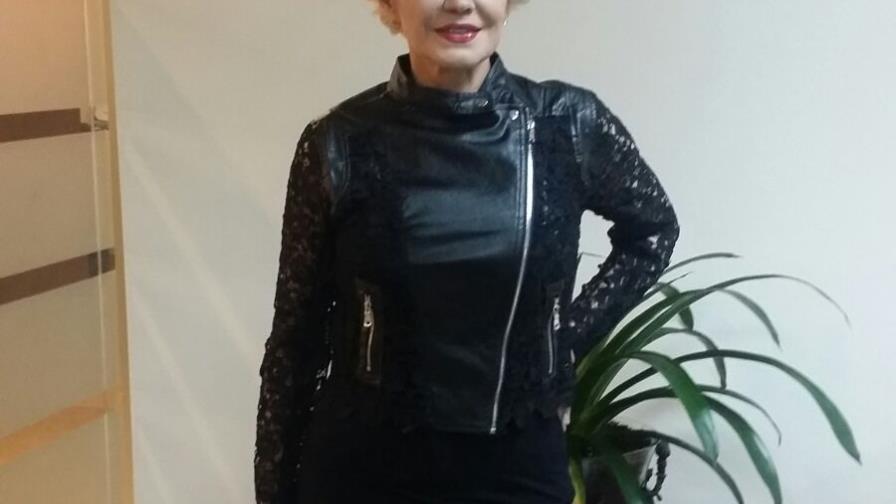 Charytín Goico busca consuelo con amigos y familiares en RD