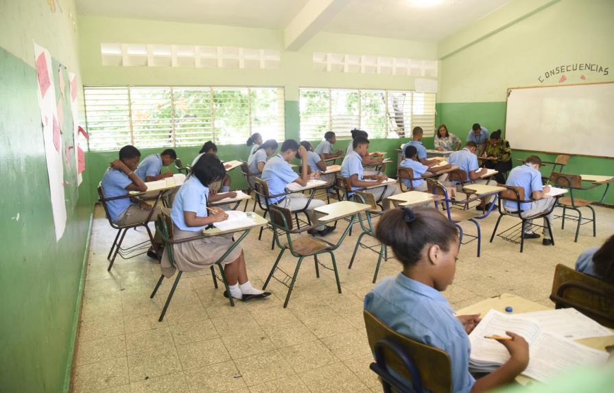Educación aclara a partir de este año escolar eliminarán Pruebas Nacionales de 8vo