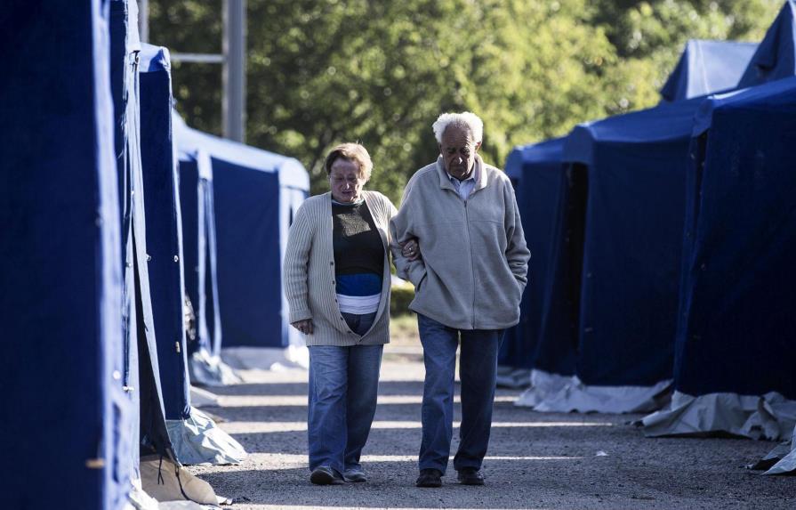 Pueblos fantasma y supervivientes en vela tras sísmo en el corazón de Italia