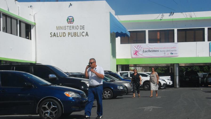 Ministerio de Salud dice actúa como garante para manejo de pacientes en investigación a clínicas 