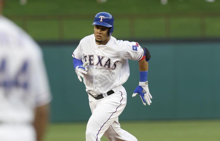Carlos Gómez busca un renacer de su carrera en los Rangers de Texas 