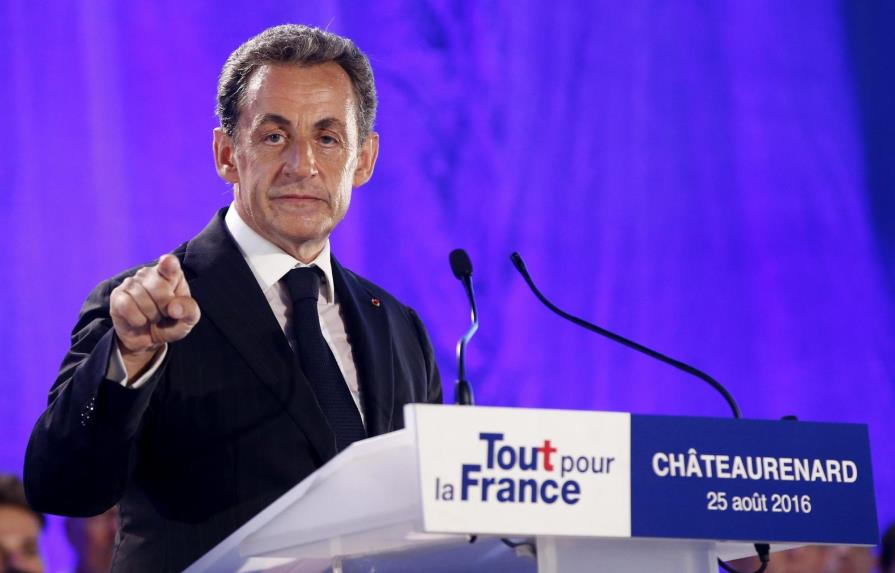 La entrada en campaña de Sarkozy no seduce a los franceses