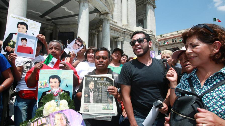 Restos de Juan Gabriel ya fueron cremados, según periodista mexicana