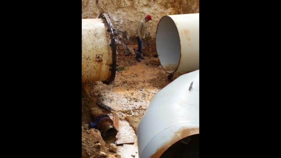 Cierre de acueducto para colocar dos válvulas dejará sin agua 40 barrios de Santo Domingo Este Cierre de acueducto para colocar dos válvulas dejará sin agua 40 barrios de Santo Domingo Este