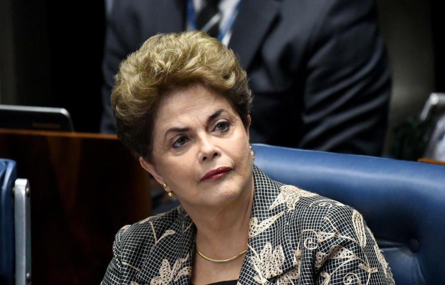 Rousseff es destituida pero conservará sus derechos políticos y beneficios de expresidentes
