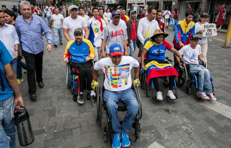Caracas recibe a indígenas y personas con discapacidad para marcha opositora