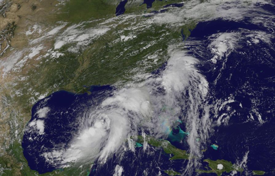 Hermine se transforma en huracán de camino al noroeste de Florida