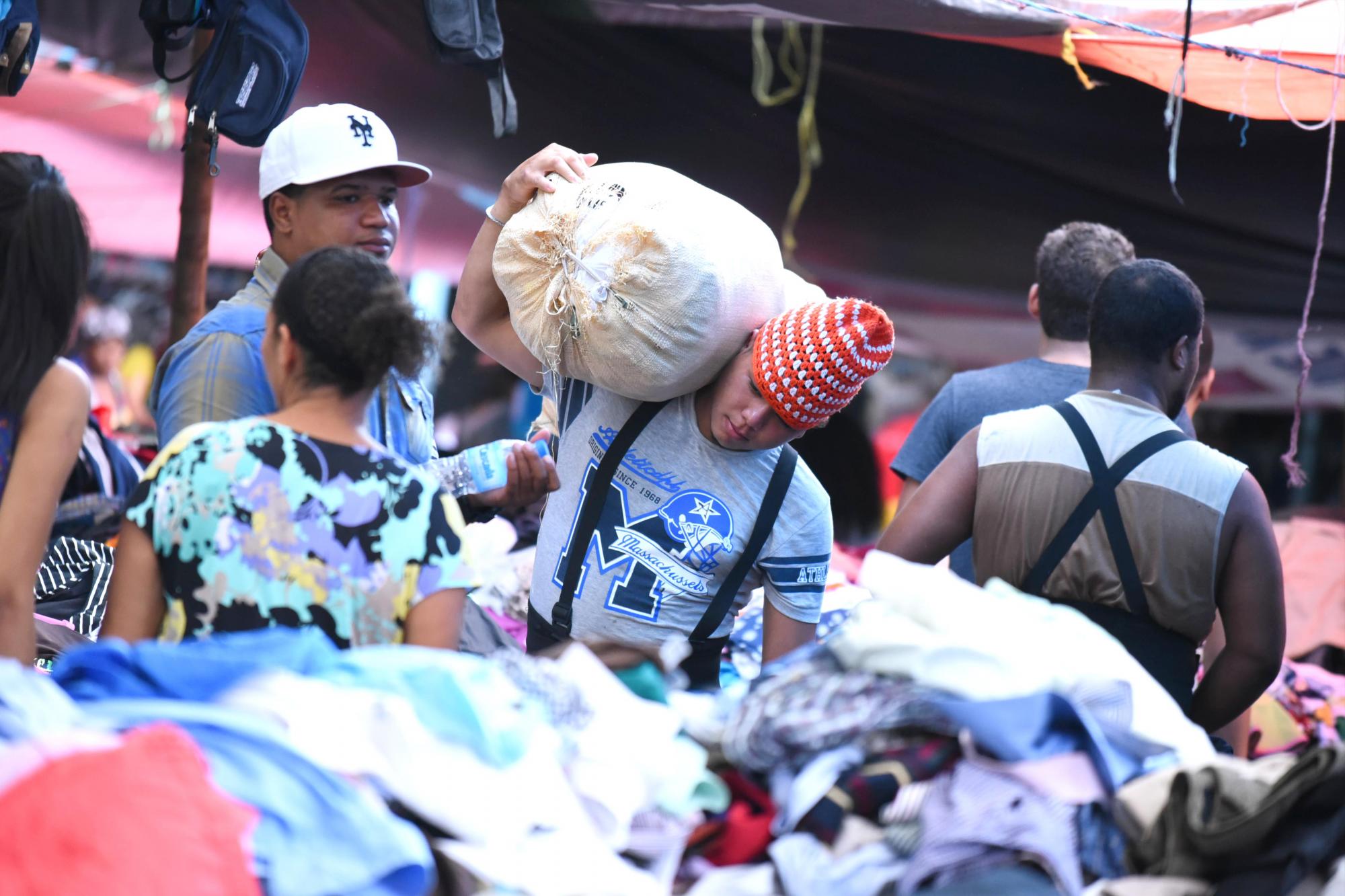 Comerciantes del mercado informal Pueblo Nuevo.