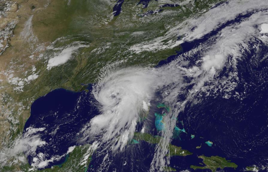 El huracán Hermine avanza hacia Florida
