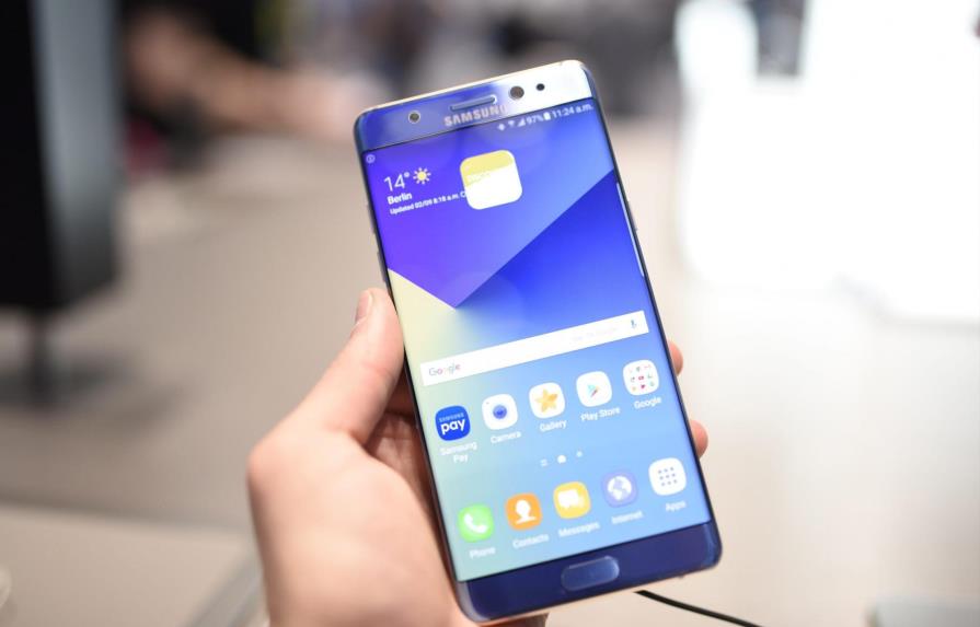 Samsung suspende venta del recién lanzado Note 7 y ordena revisión en todo el mundo