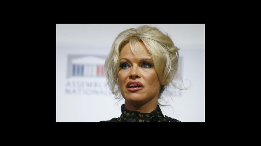 Pamela Anderson dice que “la pornografía es para perdedores”