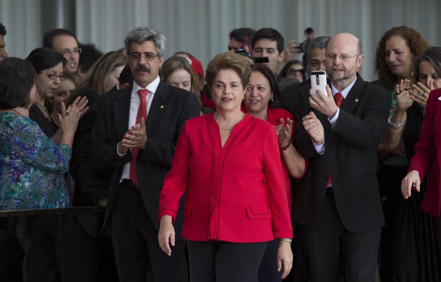 Rousseff promete oponerse a nuevo gobierno de Brasil 