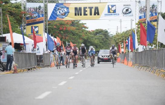 Geovanny García conquista en Elite primera etapa Cero de Oro