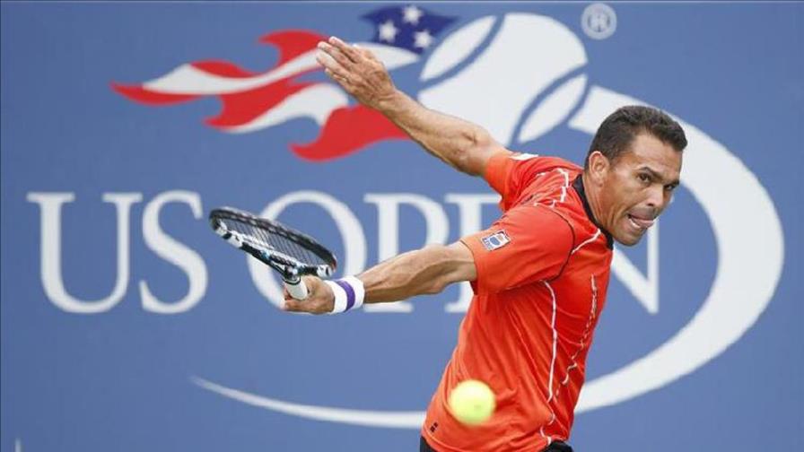 Víctor Estrella y Nicolás Almagro avanzan en el US Open
