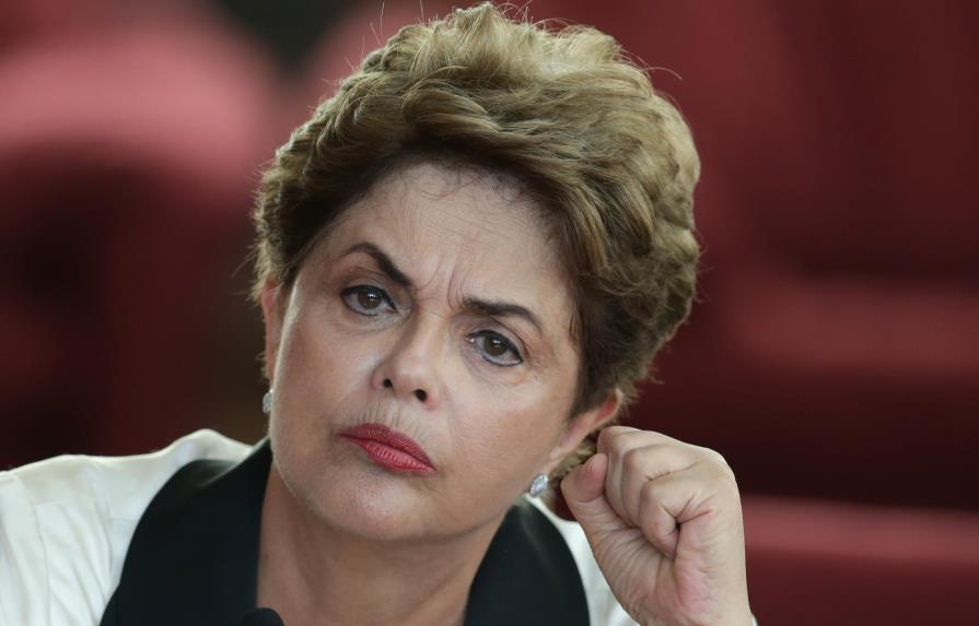 ¿Qué pasa con pesquisa a Petrobras tras salida de Rousseff? 