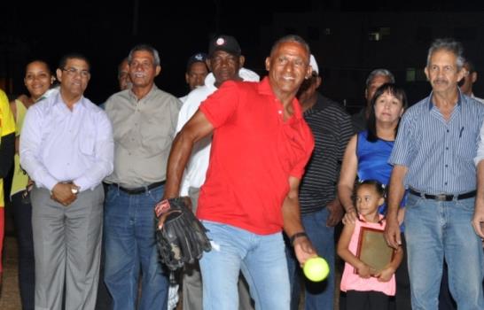 Softbolistas olvidados por el Pabellón de la Fama del Deporte Dominicano