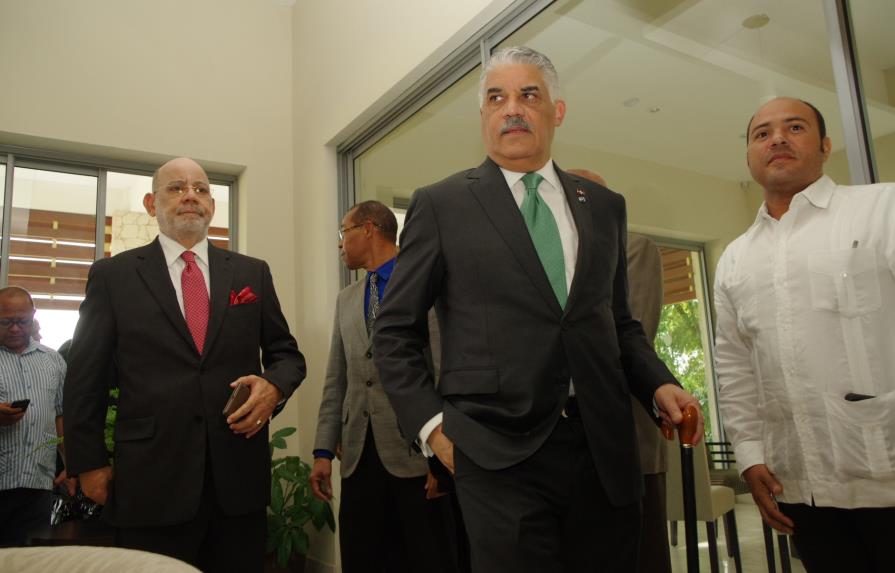 Medina nombra 41 nuevos viceministros y directores