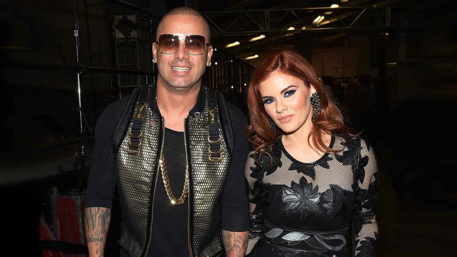 Esposa de Wisin revela por qué no abortó a pesar de conocer la enfermedad de su hija