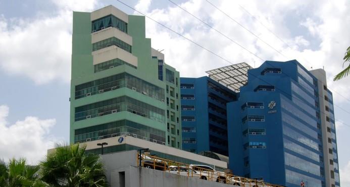 Hospital Metropolitano de Santiago  admite error en la entrega de dos bebés