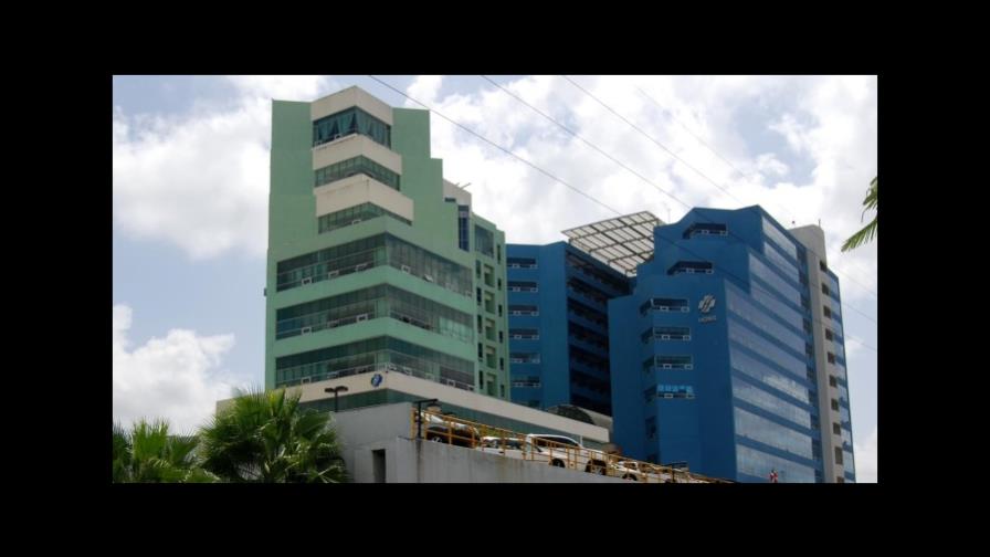 Hospital Metropolitano de Santiago admite error en la entrega de dos bebés Hospital Metropolitano de Santiago admite error en la entrega de dos bebés