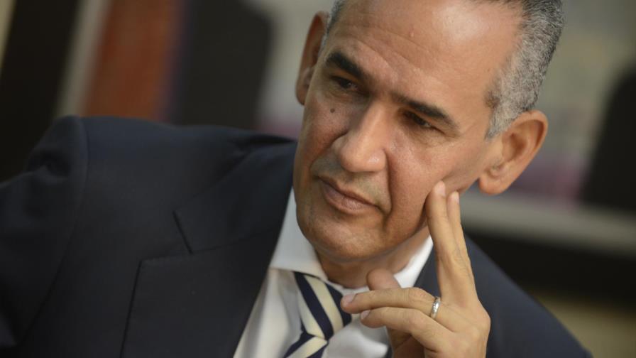 Alberto Holguín defiende su gestión en Inapa, dice que fue “única” en materia de transparencia