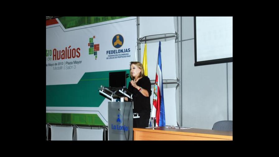 Advierte sobre elementos de presión que retan al sistema bancario