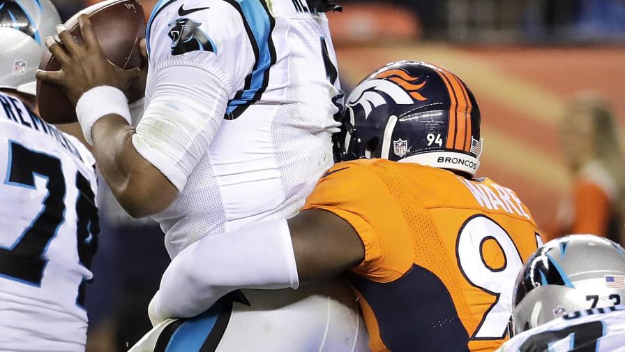 Broncos ganan 21-20 a Panthers en reedición del Super Bowl 