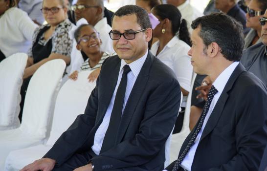 Sepultan regidor asesinado a balazos en Santo Domingo Este 