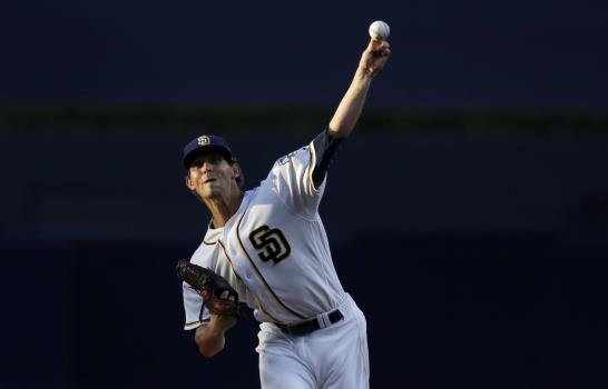 Cueto se luce en 7 innings y Gigantes arrollan; Bartolo Colón sin decisión