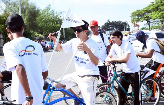 Ciclistas realizan recorrido de 143 kilómetros denominado “La ruta por la paz”
