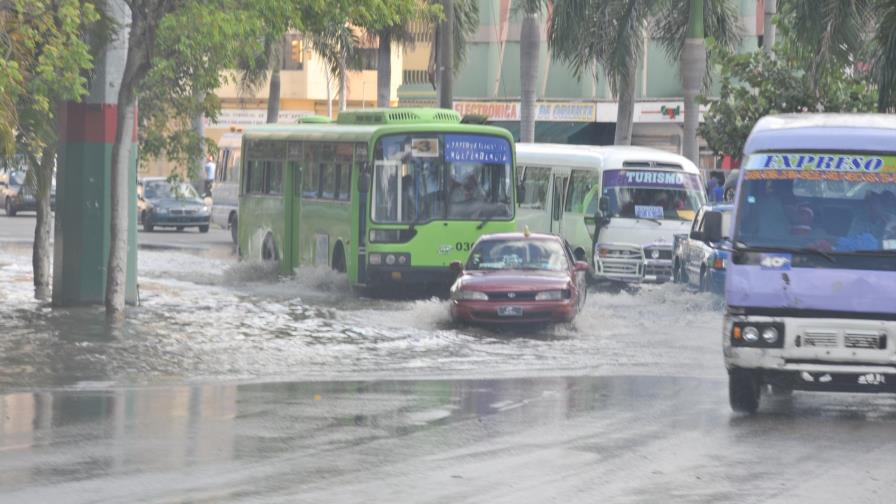 Pronostican chubascos dispersos en gran parte del territorio nacional y mucho calor