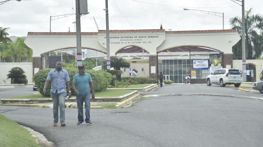 Suspenden la docencia en sede central de la UASD