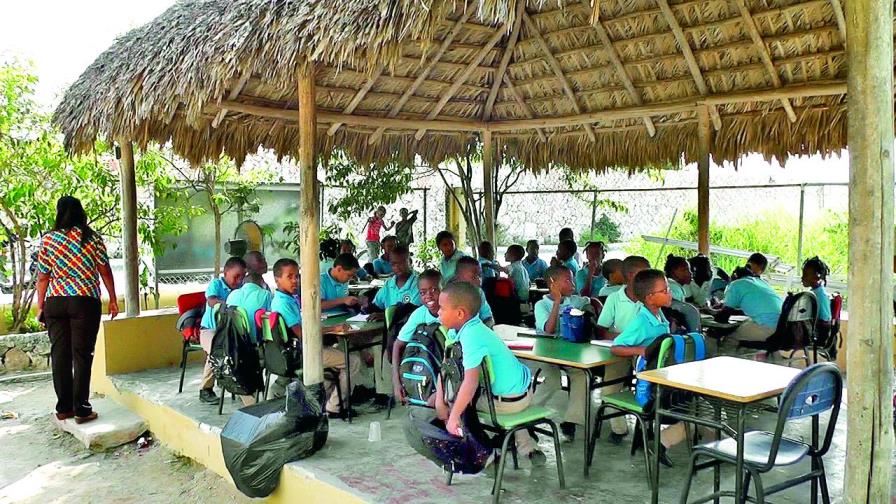 Nazaret, una escuela que se sustenta en la solidaridad del pueblo