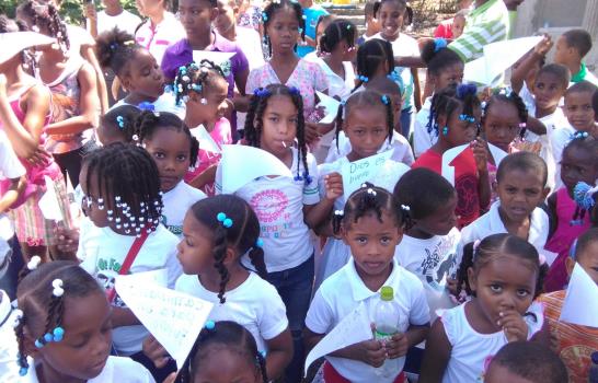 Niños marchan en protesta contra el trabajo infantil 