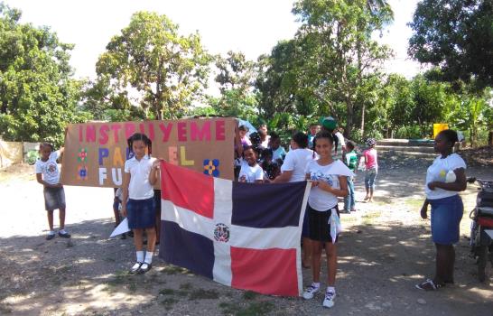 Niños marchan en protesta contra el trabajo infantil 